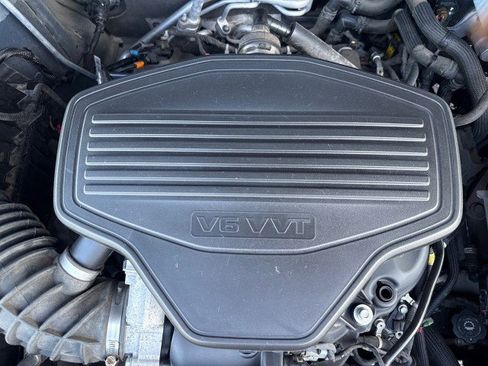 Used 2019 GMC Acadia SLE w/ Driver Alert Package I FWD image 31