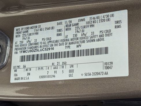 Used 2020 Ford Escape Titanium w/ Titanium Premium Package 2.0 image 18