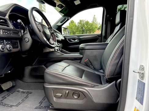 Used 2022 Chevrolet Tahoe RST w/ Sport Performance Package image 17