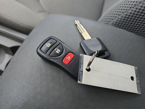 Used 2019 Nissan Frontier SV image 32