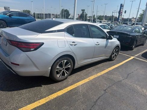 Used 2021 Nissan Sentra SV FWD image 7