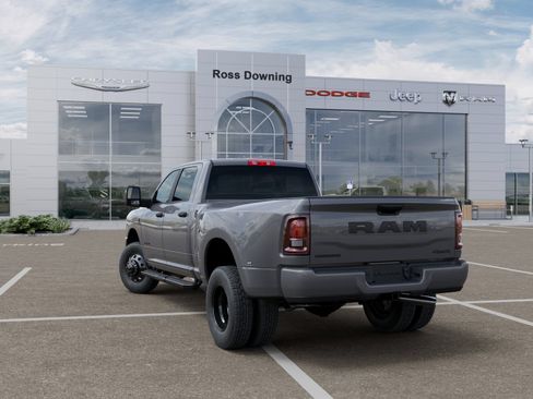 New 2026 RAM 3500 Big Horn AWD/4WD image 3
