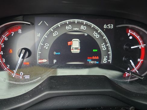 Used 2023 Toyota RAV4 LE FWD image 18