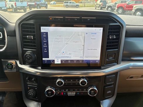 Used 2021 Ford F150 Lariat w/ Equipment Group 502A High image 23