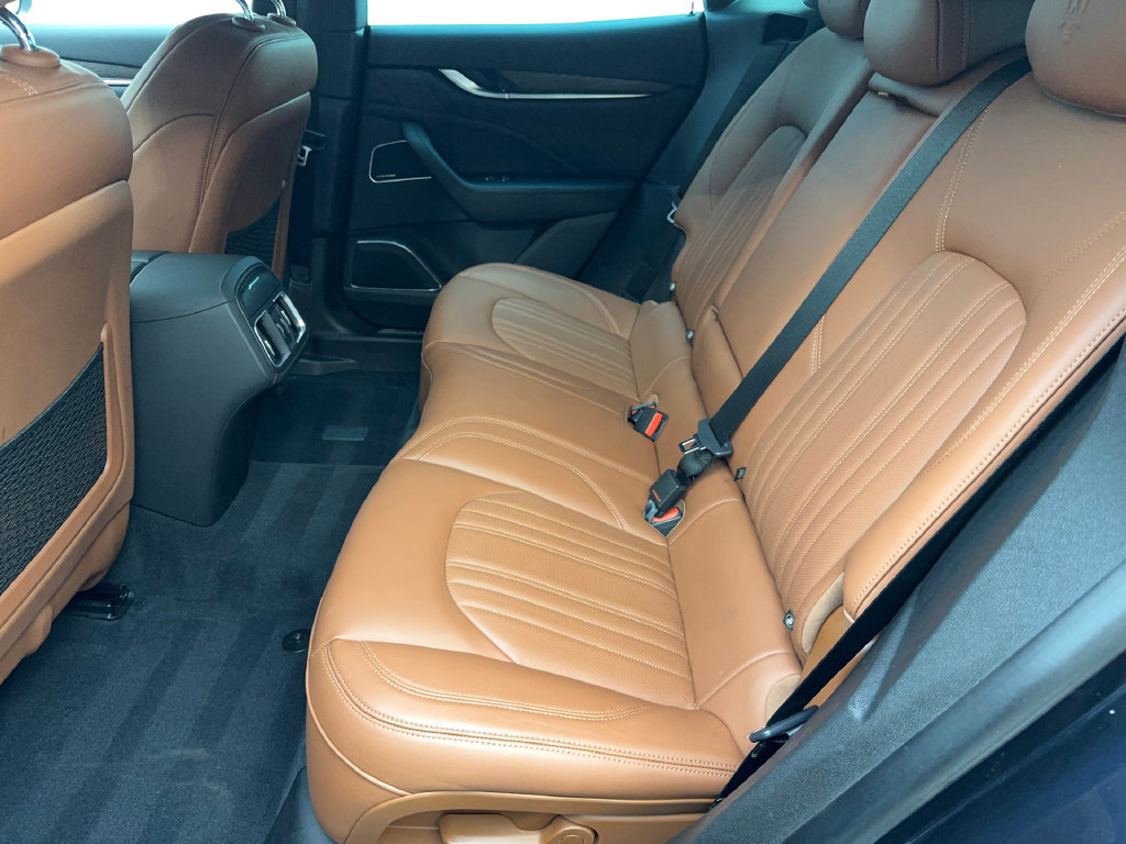 Used 2023 Maserati Levante GT AWD/4WD image 36