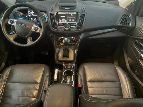 Used 2015 Ford Escape Titanium FWD image 18