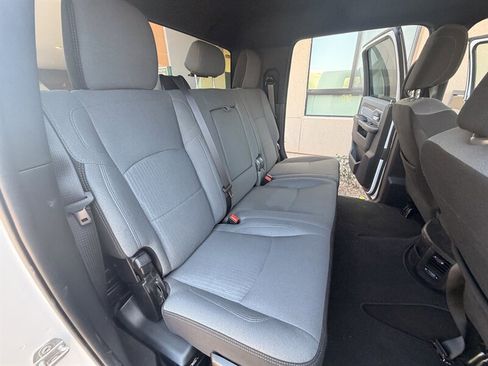 Used 2022 RAM 3500 Big Horn AWD/4WD image 25