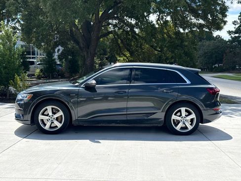 Used 2019 Audi e-tron Premium Plus AWD/4WD image 4