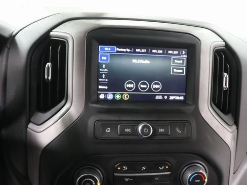 Used 2022 Chevrolet Silverado 2500 Custom image 10