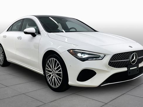 Used 2025 Mercedes-Benz CLA 250 image 3