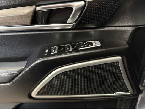 Used 2020 Kia Telluride EX w/ EX Premium Package image 13