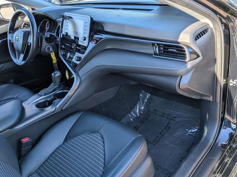 Used 2023 Toyota Camry SE image 32