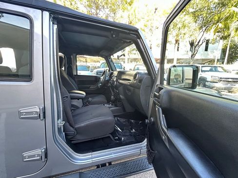 Used 2017 Jeep Wrangler Unlimited Sport image 20