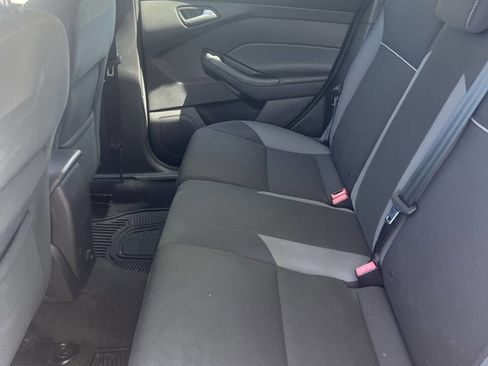 Used 2014 Ford Focus SE FWD image 17