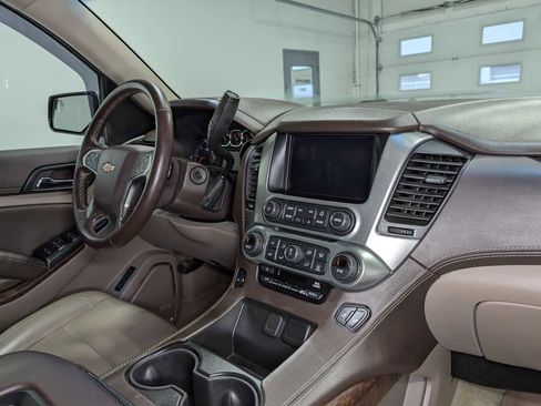 Used 2019 Chevrolet Tahoe LT image 44