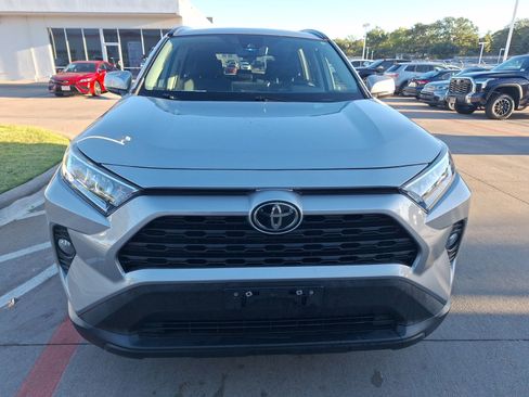 Used 2021 Toyota RAV4 XLE image 9