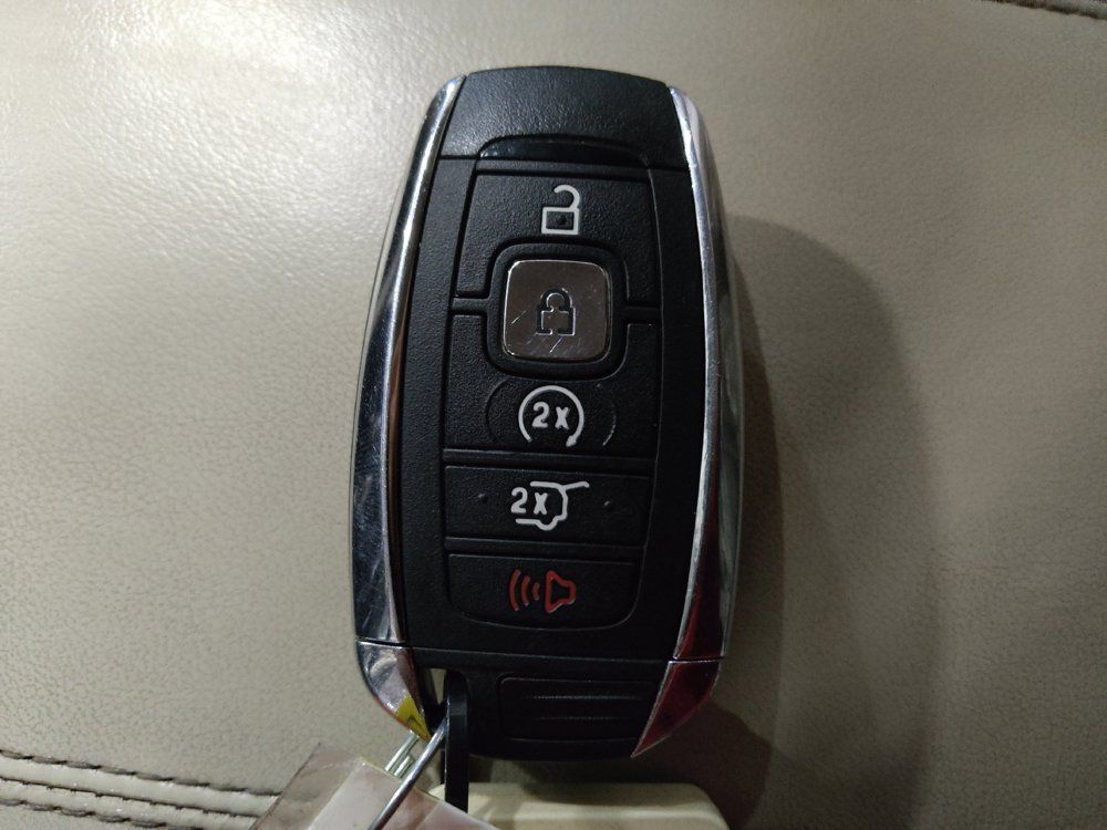Used 2019 Lincoln MKC Reserve AWD/4WD image 32