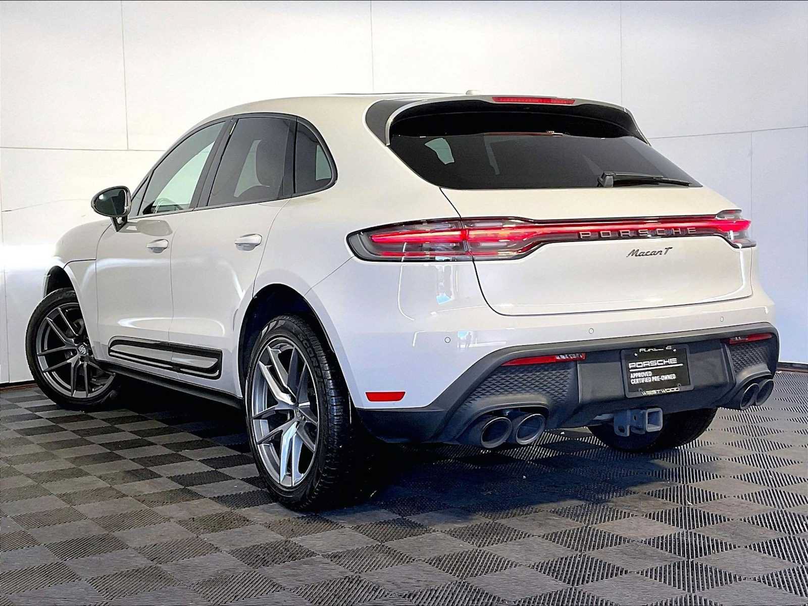 Certified 2025 Porsche Macan Turbo w/ Premium Package Plus AWD/4WD image 3