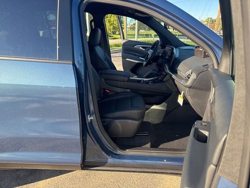 New 2026 Chevrolet Traverse LT w/ Driver Confidence Package image 31