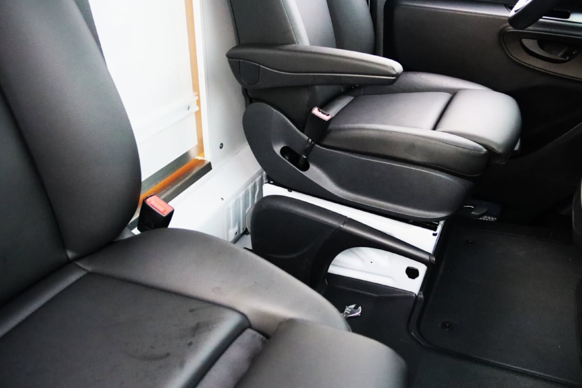 Used 2024 Mercedes-Benz Sprinter 3500 image 37