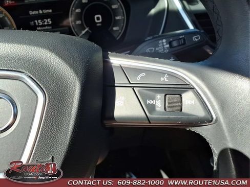 Used 2021 Audi Q5 e Premium Plus w/ Premium Plus Package AWD/4WD image 30