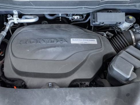 Used 2017 Honda Pilot EX-L image 3