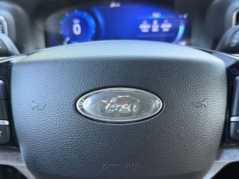 Used 2022 Ford Explorer Platinum w/ Equipment Group 601A RWD image 30