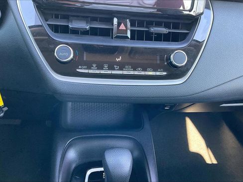 Used 2024 Toyota Corolla LE image 15
