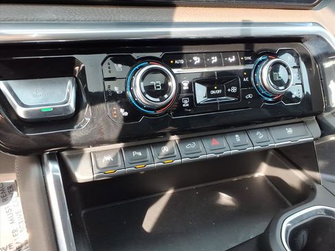 Used 2023 GMC Sierra 1500 Denali w/ Denali Reserve Package image 30