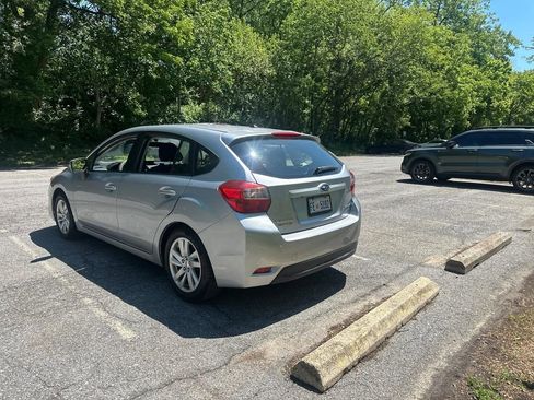 Used 2015 Subaru Impreza 2.0i Premium AWD/4WD image 5