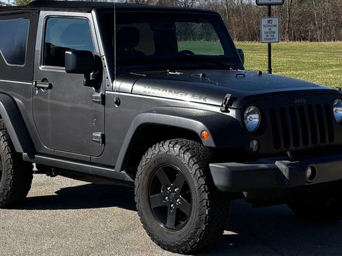 Used 2017 Jeep Wrangler Sport image 7