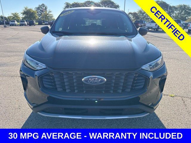 Certified 2025 Ford Escape Active FWD image 11