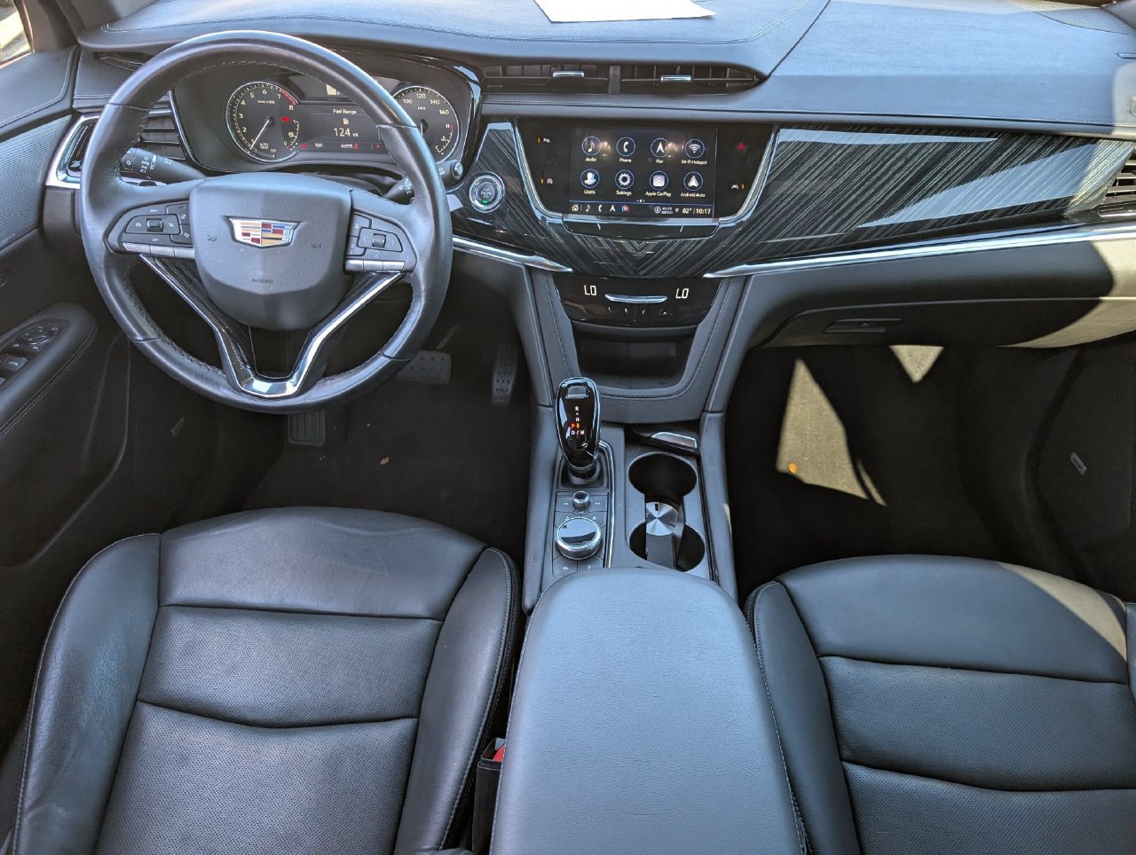 Used 2024 Cadillac XT6 Premium Luxury FWD image 9