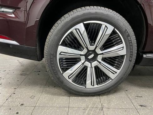 New 2026 Cadillac Escalade IQ Luxury 1 w/ LPO, Floor Liner Package image 12