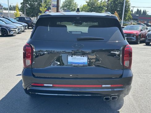 Certified 2025 Hyundai Palisade Calligraphy image 8