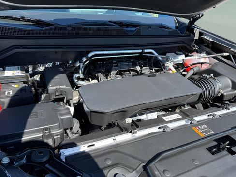 New 2026 Chevrolet Colorado ZR2 w/ Technology Package image 16