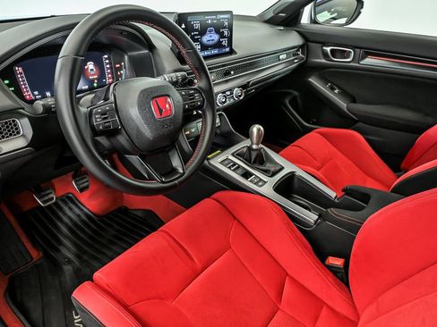 Used 2025 Honda Civic Type R image 11