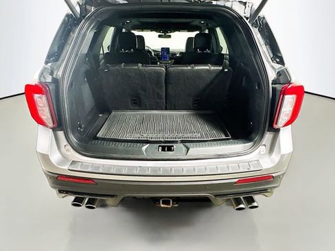 Used 2020 Ford Explorer ST w/ ST Street Pack image 28