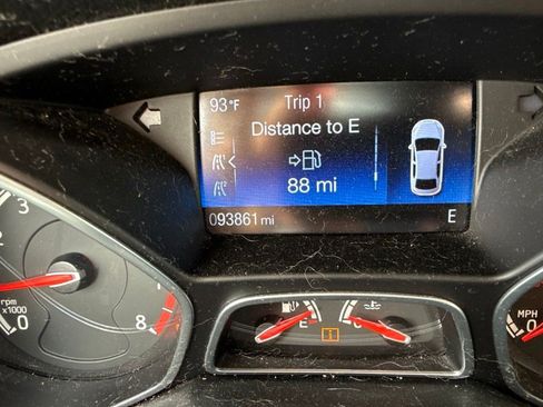 Used 2016 Ford Focus ST FWD image 10