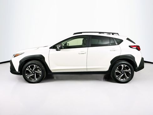 Used 2024 Subaru Crosstrek 2.0i Premium image 4