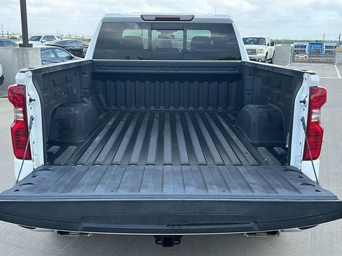 Used 2022 Chevrolet Silverado 1500 LT w/ Z71 Off-Road Package image 33