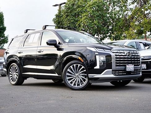 Certified 2023 Hyundai Palisade Calligraphy image 2