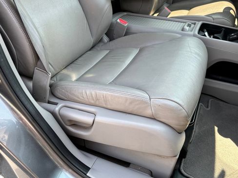 Used 2012 Honda CR-V EX-L image 25