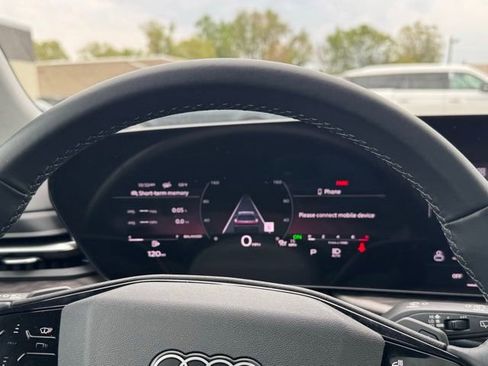 Certified 2025 Audi Q5 Premium Plus w/ Premium Plus AWD/4WD image 25