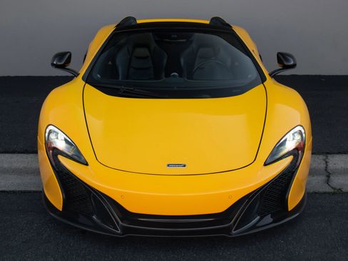 Used 2015 McLaren 650S Spider Convertible 2D image 4