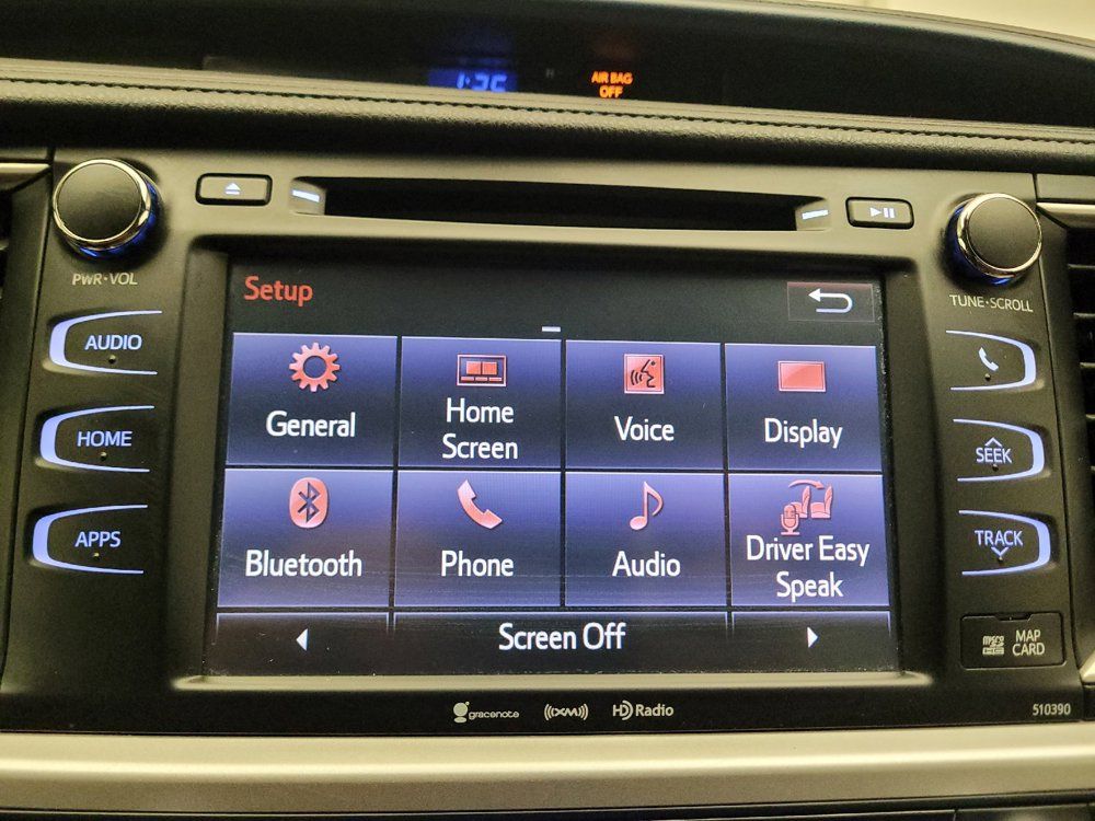 Used 2019 Toyota Highlander XLE FWD image 25
