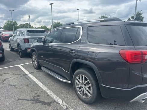 Used 2018 GMC Acadia SLE FWD image 5