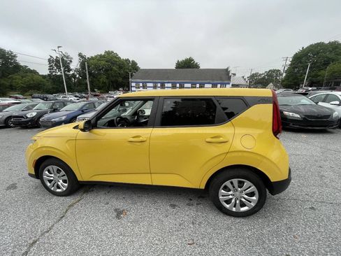 Used 2020 Kia Soul LX FWD image 8
