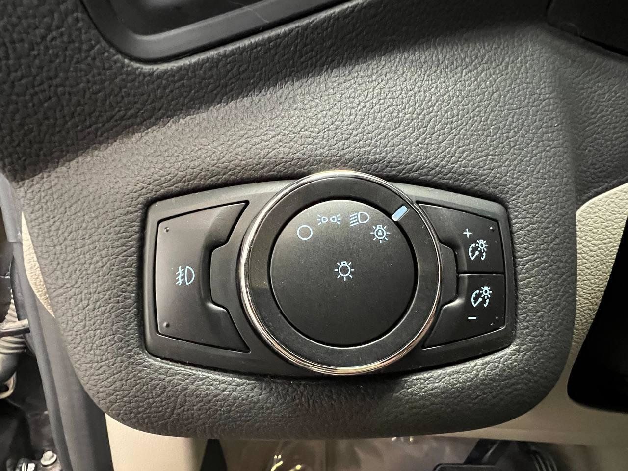 Used 2014 Ford C-MAX SEL w/ Equipment Group 302A FWD image 23