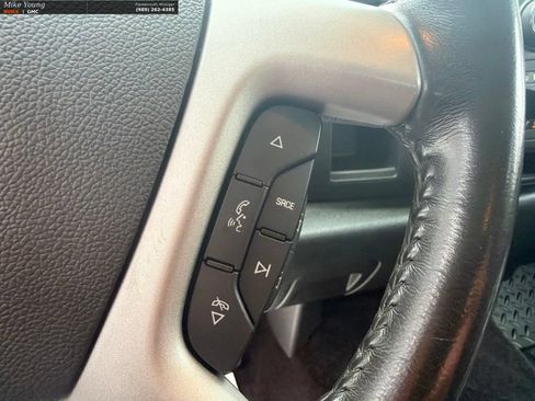 Used 2011 Chevrolet Silverado 2500 LT w/ Interior Plus Package RWD image 17